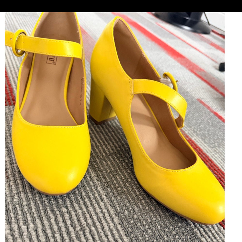Retro Women's Mary Jane Yellow Dress Shoes Block Closed Round Toe Heels Sz 7.5